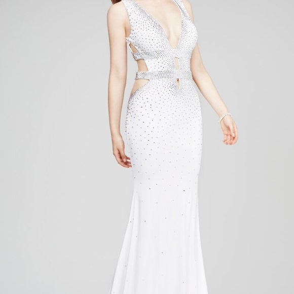 23185 Long Gown